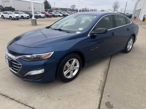 Used 2019 Chevrolet Malibu LS image 4