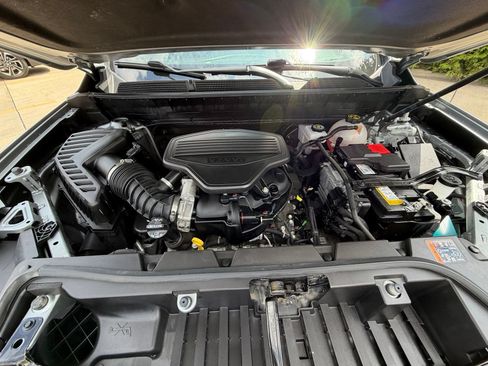 Used 2023 GMC Acadia AT4 w/ Preferred Package AWD/4WD image 36