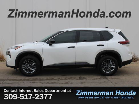 Used 2024 Nissan Rogue S image 22