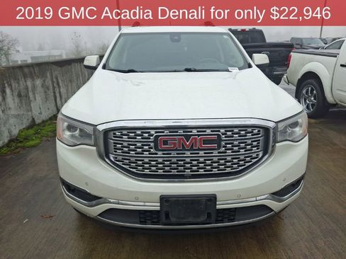 Used 2019 GMC Acadia Denali w/ Technology Package image 3