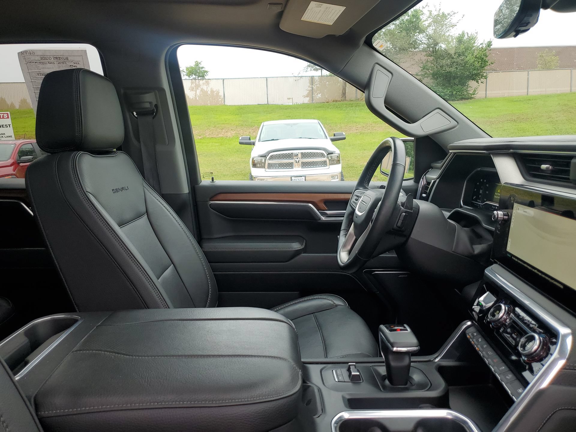 Used 2023 GMC Sierra 1500 Denali w/ Denali Reserve Package AWD/4WD image 35