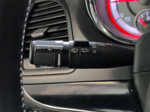 Certified 2018 Dodge Grand Caravan SXT w/ Driver Convenience Group image 27