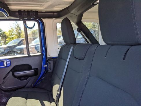 Used 2020 Jeep Wrangler Unlimited Sport image 17