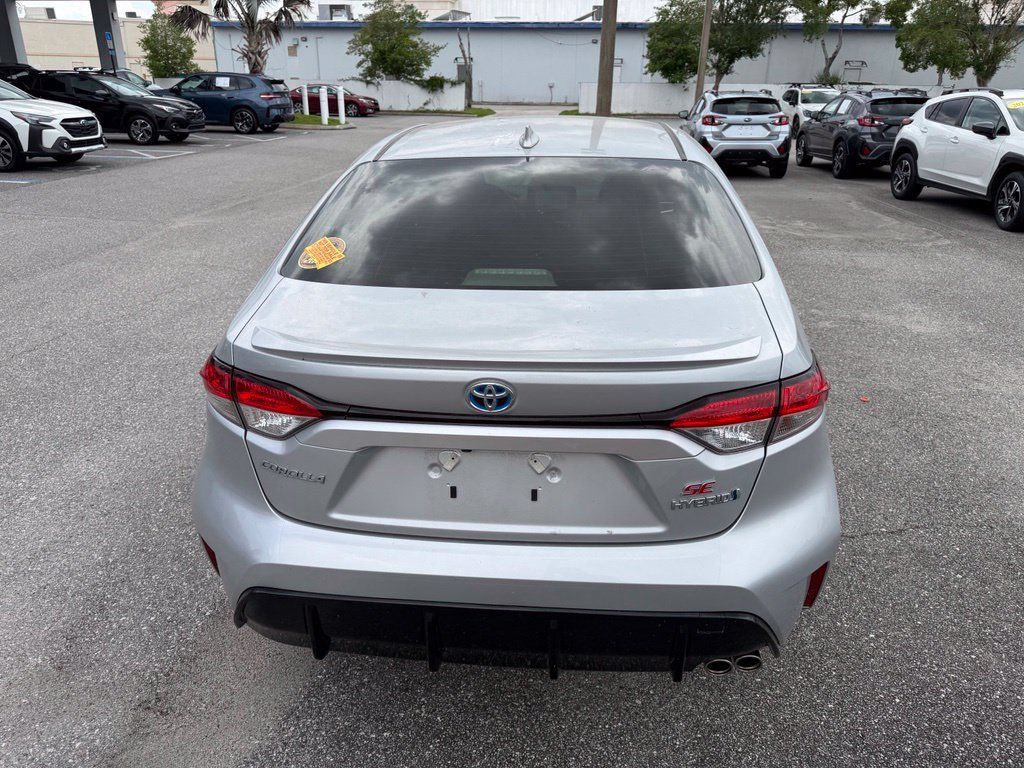 Used 2024 Toyota Corolla SE FWD image 6