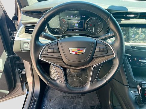 Used 2024 Cadillac XT5 Premium Luxury w/ Platinum Package AWD/4WD image 11