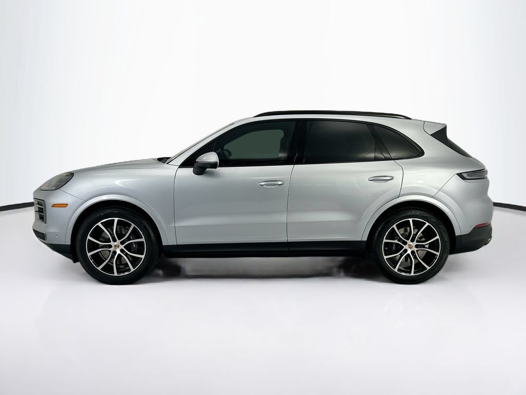 Used 2026 Porsche Cayenne AWD/4WD image 2