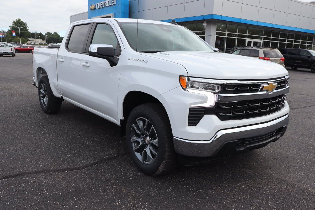 New 2026 Chevrolet Silverado 1500 LT AWD/4WD image 2