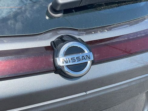 Used 2021 Nissan Kicks SV w/ Interior Electronics Package FWD image 24
