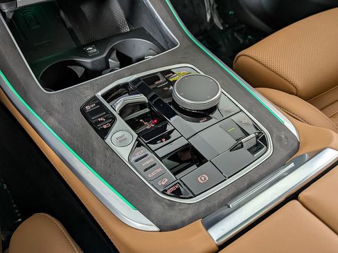 Used 2025 BMW X5 xDrive50e w/ Premium Package image 37