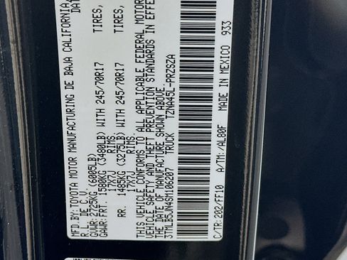 Used 2025 Toyota Tacoma SR5 image 12