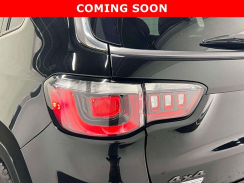 Certified 2022 Jeep Compass Trailhawk w/ Sun and Sound Group AWD/4WD image 10