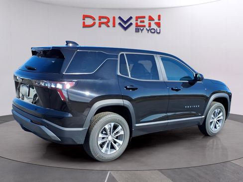 New 2026 Chevrolet Equinox LT w/ Convenience Package II image 5