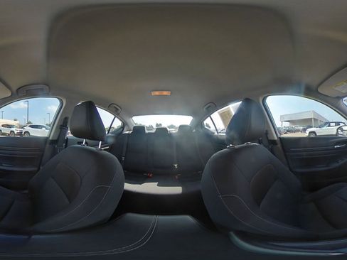 Used 2025 Nissan Altima 2.5 SV FWD image 41