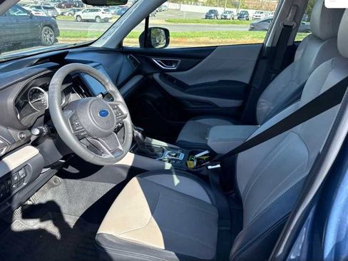 Used 2023 Subaru Forester Limited image 7