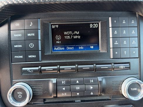 Used 2018 Ford Mustang Coupe RWD image 23