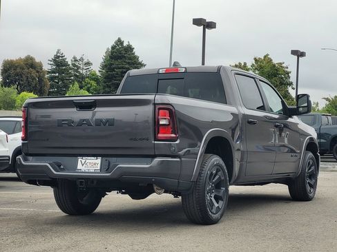 New 2026 RAM 1500 Big Horn AWD/4WD image 3