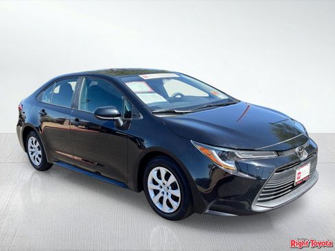 Certified 2024 Toyota Corolla LE FWD image 8