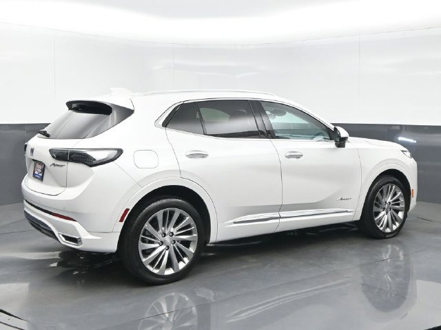 Used 2025 Buick Envision Avenir AWD/4WD image 6