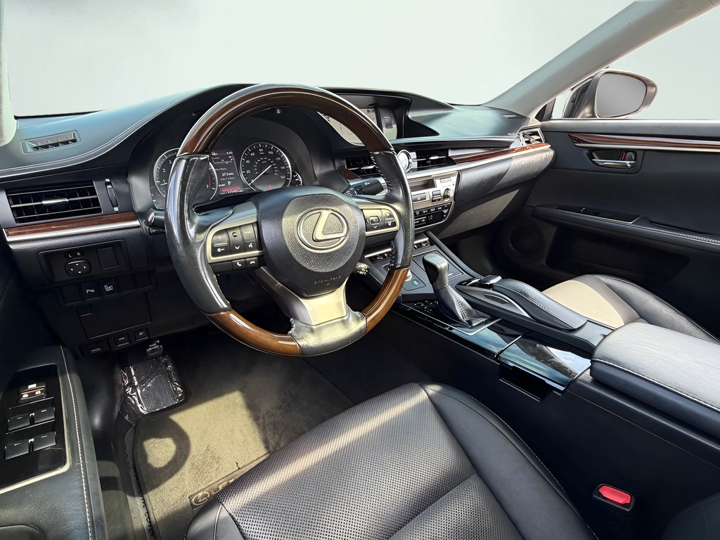 Used 2016 Lexus ES 350 w/ Navigation System Package FWD image 15