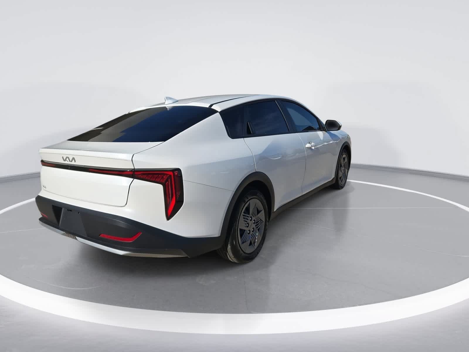 Used 2025 Kia K4 FWD image 8