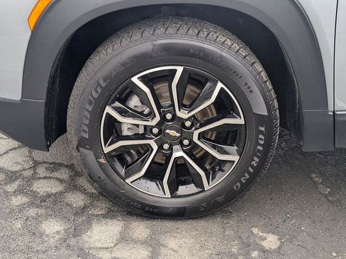 Used 2023 Chevrolet TrailBlazer ACTIV w/ Sun and Liftgate Package image 10