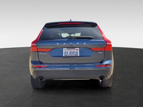 Used 2021 Volvo XC60 T5 Momentum w/ Advanced Package AWD/4WD image 6