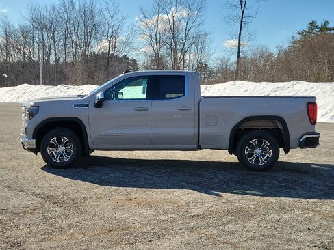 New 2026 GMC Sierra 1500 SLE image 2