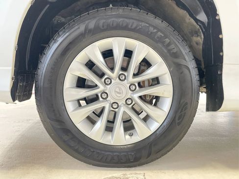 Used 2015 Lexus GX 460 image 13