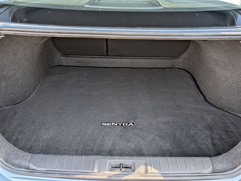 Used 2024 Nissan Sentra SV image 18