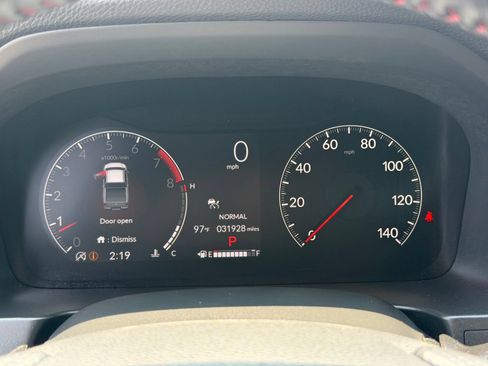 Used 2025 Honda Ridgeline Black Edition image 21