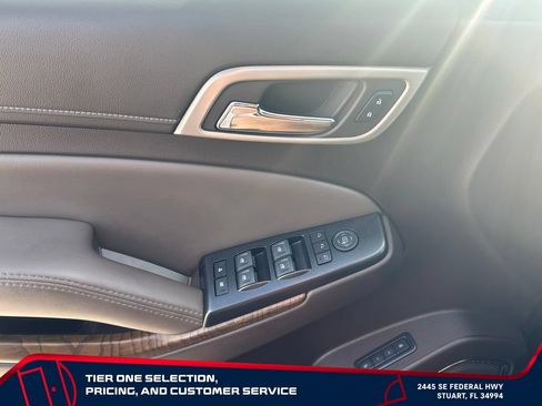 Used 2019 GMC Yukon Denali w/ Denali Ultimate Package AWD/4WD image 17