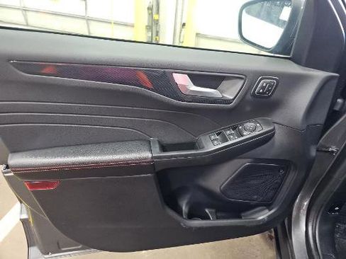 Used 2025 Ford Escape ST-Line Select w/ Tech Pack #2 AWD/4WD image 13