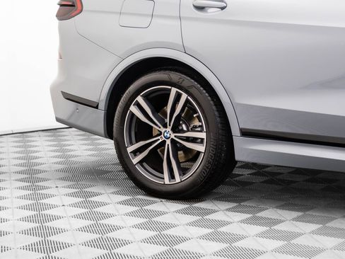 Used 2023 BMW X7 xDrive40i w/ M Sport Package image 40