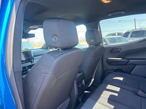 Used 2024 Chevrolet Colorado W/T w/ Technology Package image 27