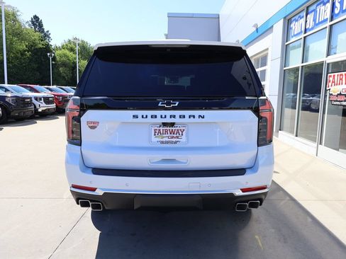 New 2026 Chevrolet Suburban High Country AWD/4WD image 9