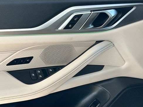 Used 2023 BMW i4 eDrive35 w/ Premium Package image 18