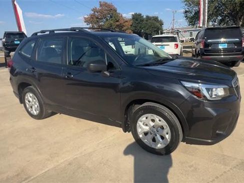 Used 2019 Subaru Forester Base AWD 4dr Crossover w/ Alloy Wheel Package image 2