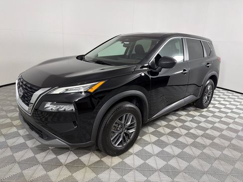 Used 2023 Nissan Rogue S AWD/4WD image 9