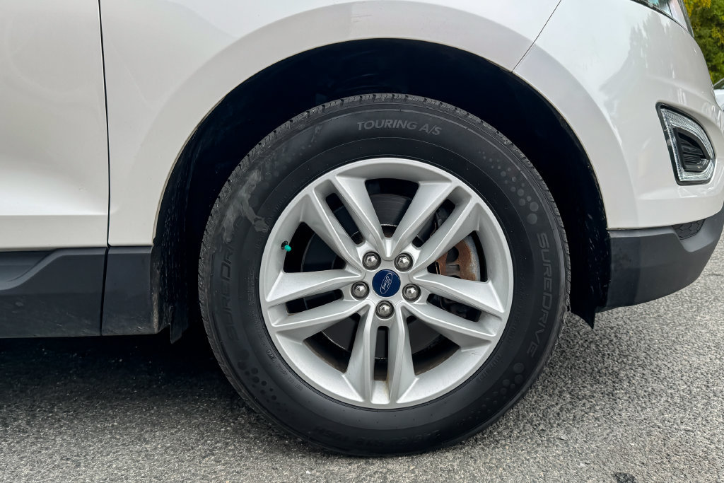 Used 2018 Ford Edge SEL w/ Equipment Group 201A AWD/4WD image 11