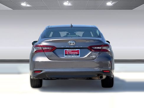 Used 2022 Toyota Camry XLE FWD image 10