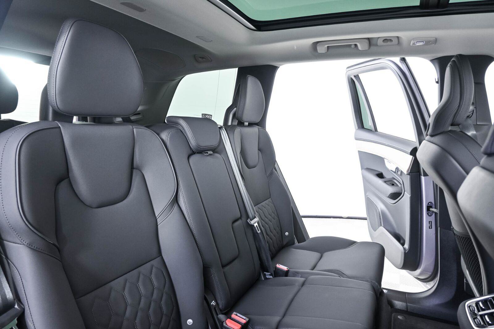 Used 2026 Volvo XC90 B6 Plus AWD/4WD image 23
