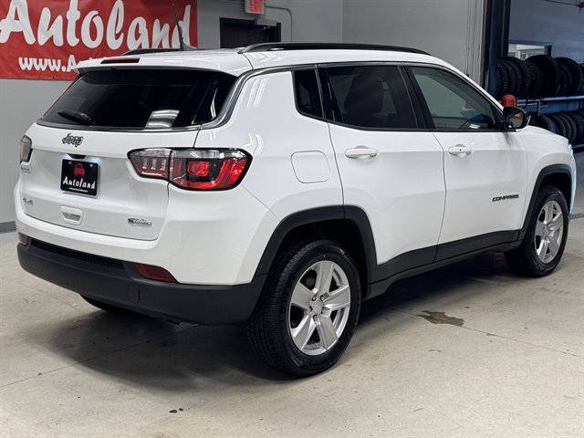 Used 2022 Jeep Compass Latitude w/ Convenience Group AWD/4WD image 9
