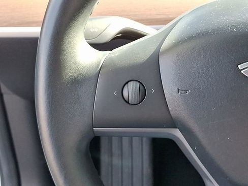 Used 2018 Tesla Model 3 Long Range image 31