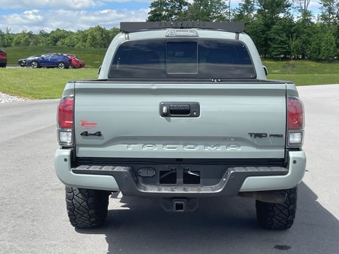 Used 2021 Toyota Tacoma TRD Pro AWD/4WD image 4