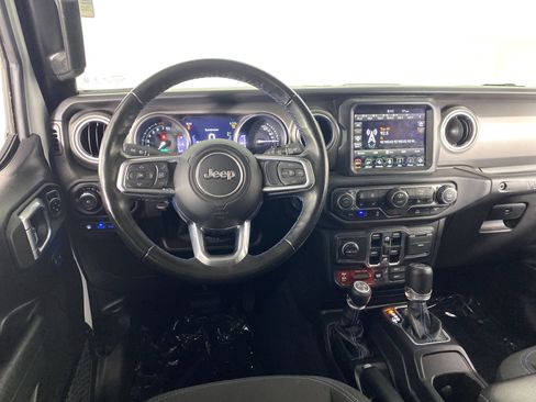 Used 2023 Jeep Wrangler Unlimited Rubicon 4xe w/ Cold Weather Group AWD/4WD image 21