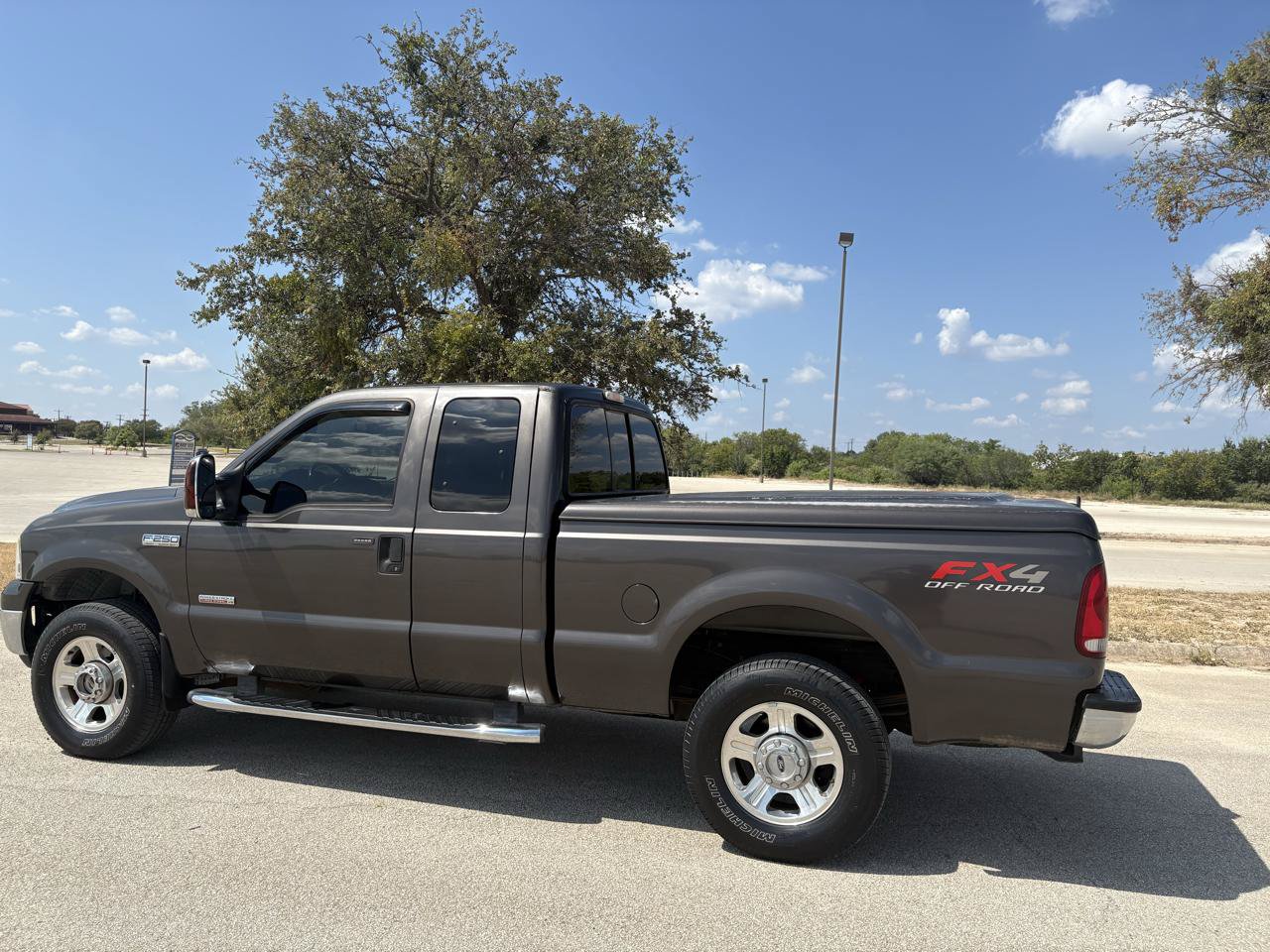 Used 2006 Ford F250 Lariat AWD/4WD image 17