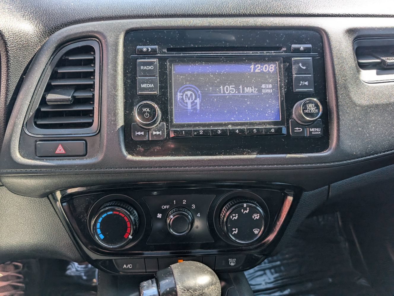 Used 2022 Honda HR-V LX image 22