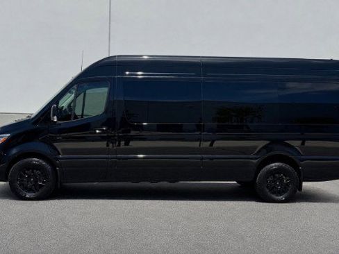 Used 2025 Mercedes-Benz Sprinter 2500 image 40