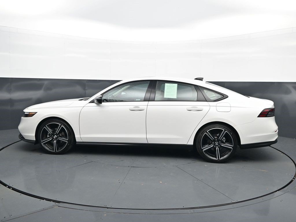 Used 2026 Honda Accord SE image 4