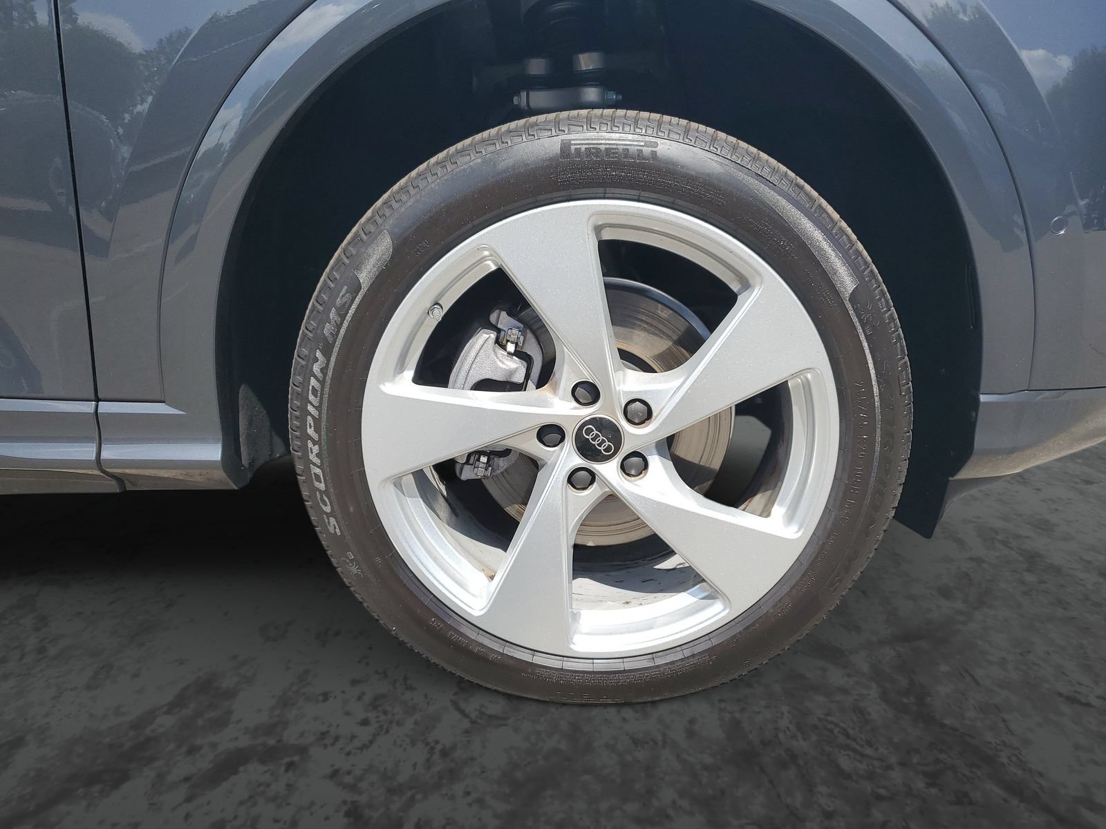 Used 2025 Audi Q5 Premium w/ Premium Plus AWD/4WD image 6